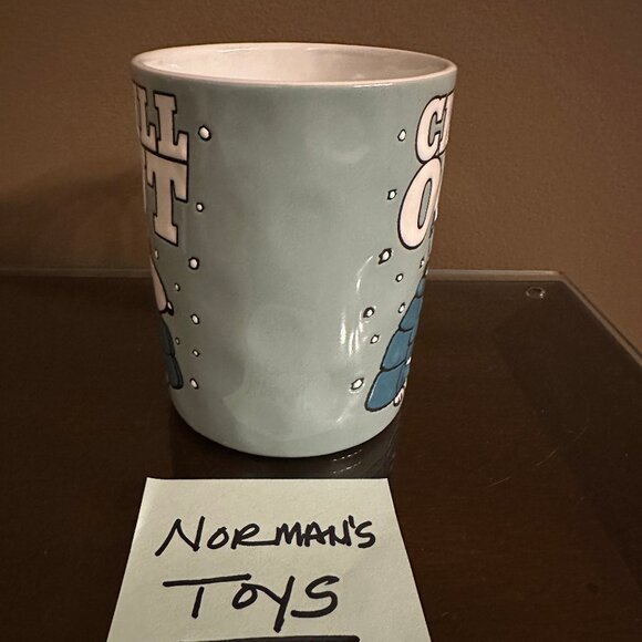 Peanuts Snoopy Christmas Ceramic Mug Chill Out Blue Puffer Coat NEW - Picture 2 of 5